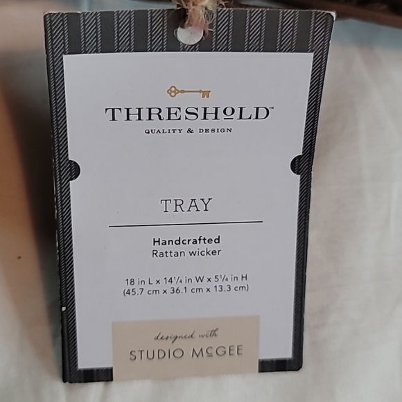 *Threshold designed w/ Studio McGee handcrafted 17"L x 14 1/4" W x 5 3/4" H tray - Picture 11 of 12